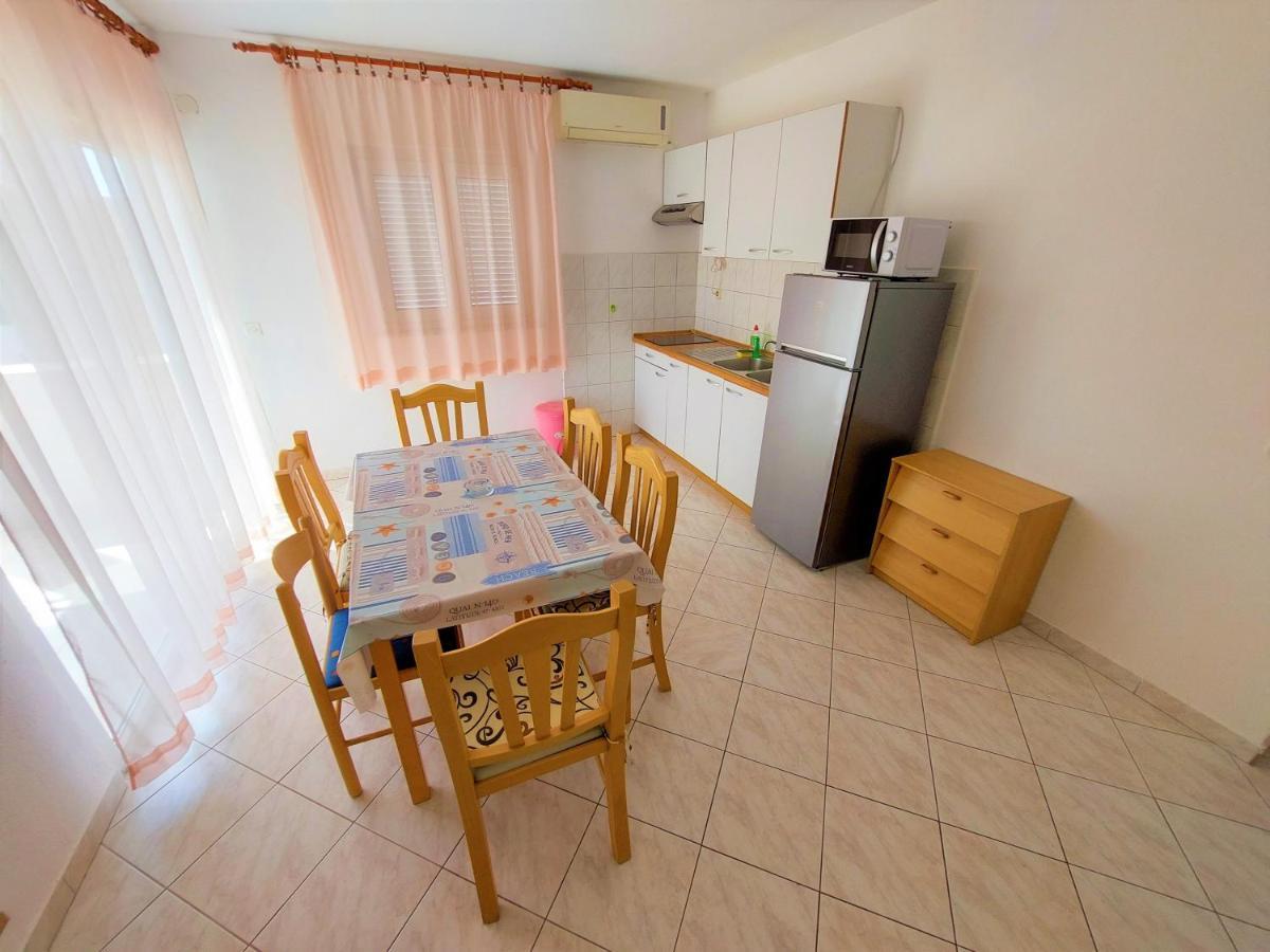 סרימה Apartments Neva & Neva Beach House מראה חיצוני תמונה