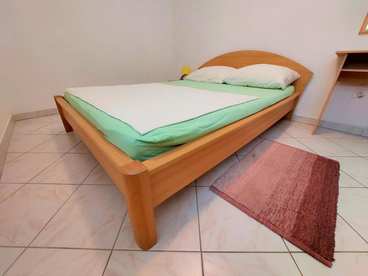 סרימה Apartments Neva & Neva Beach House מראה חיצוני תמונה