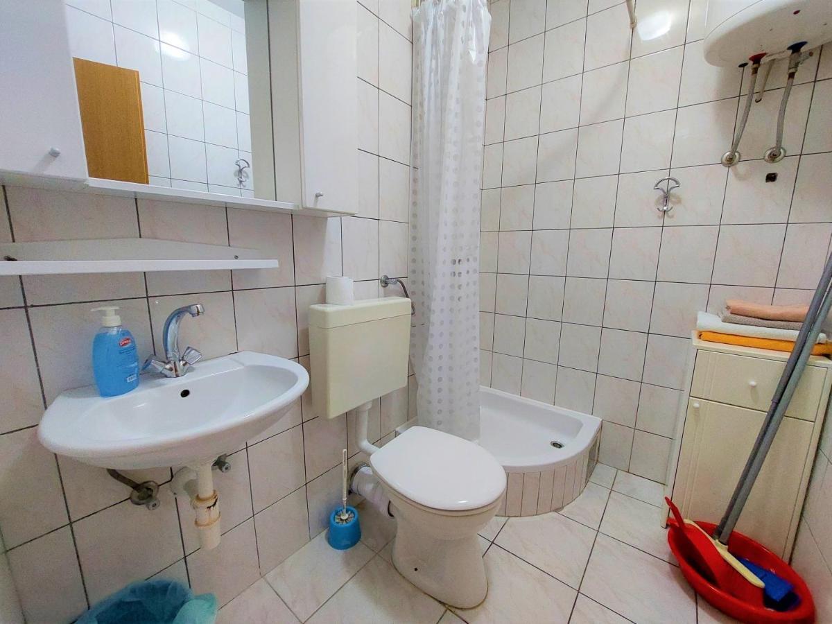 סרימה Apartments Neva & Neva Beach House מראה חיצוני תמונה