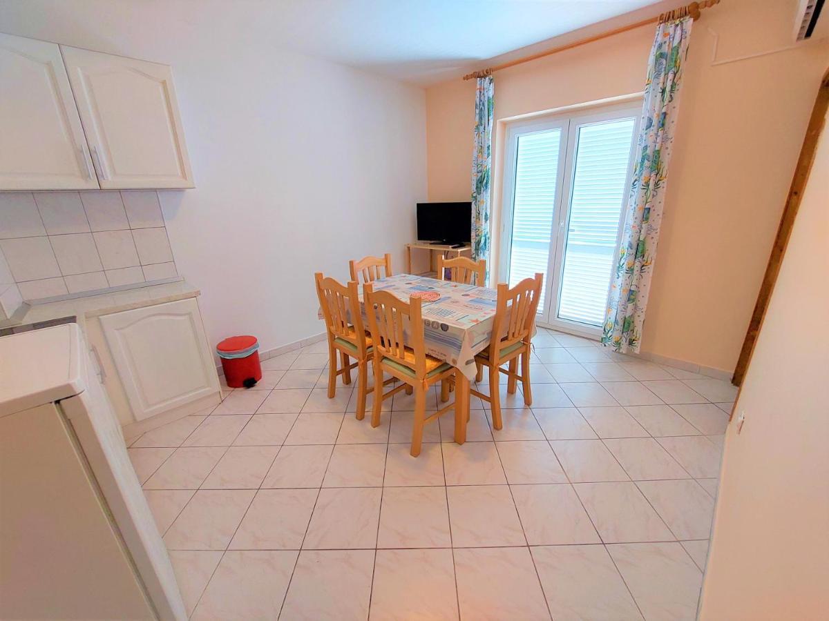 סרימה Apartments Neva & Neva Beach House מראה חיצוני תמונה
