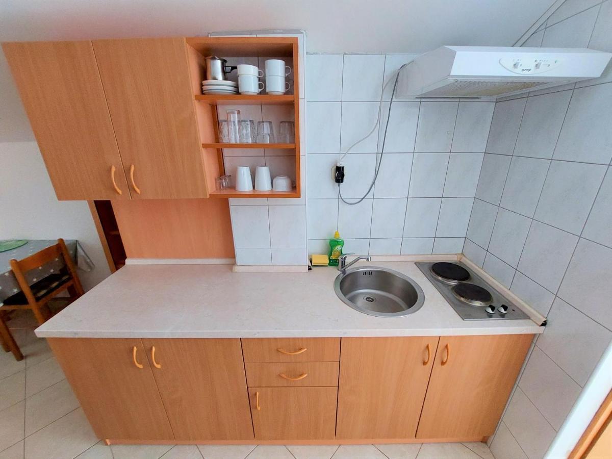סרימה Apartments Neva & Neva Beach House מראה חיצוני תמונה