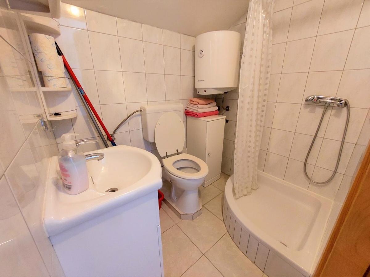 סרימה Apartments Neva & Neva Beach House מראה חיצוני תמונה