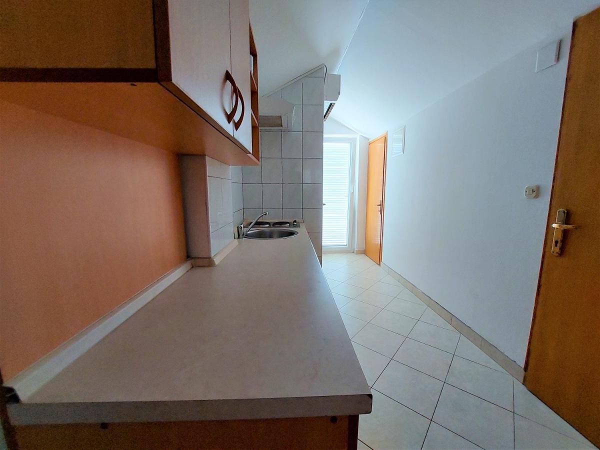 סרימה Apartments Neva & Neva Beach House מראה חיצוני תמונה