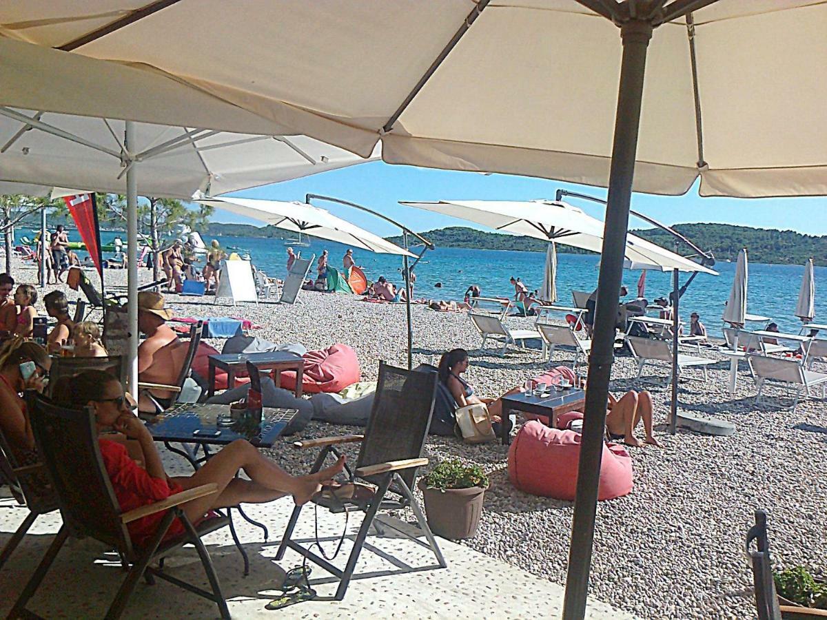 סרימה Apartments Neva & Neva Beach House מראה חיצוני תמונה